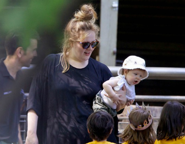 Adele, cazada en el Zoo con su hijo Angelo