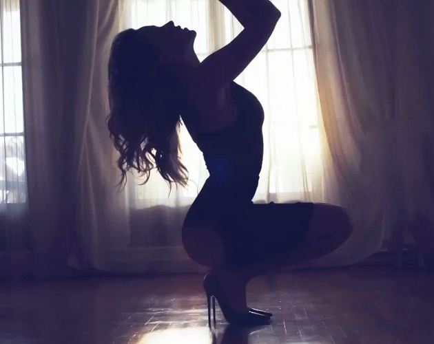 Kylie Skirt lyric video