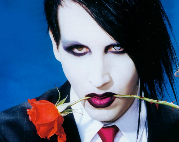 Marilyn Manson invita formalmente a Paris Jackson a sus conciertos