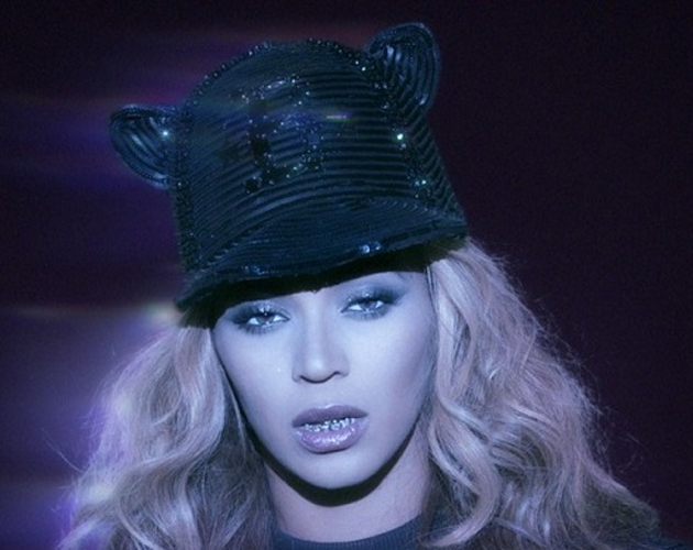 Beyoncé le dice a un fan en concierto que deje de grabarla con la cámara y cante