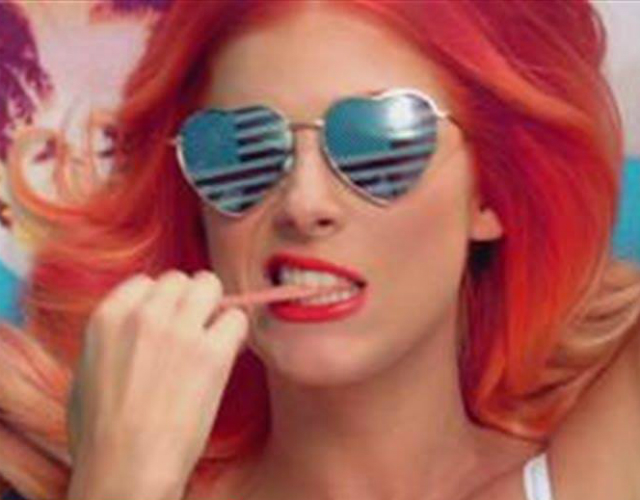 La compositora de las pop stars, Bonnie McKee, estrena vídeo para 'American Girl'