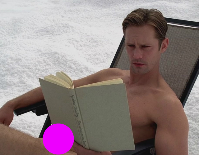 Alexander Skarsgard desnudo completamente en la final de 'True Blood'