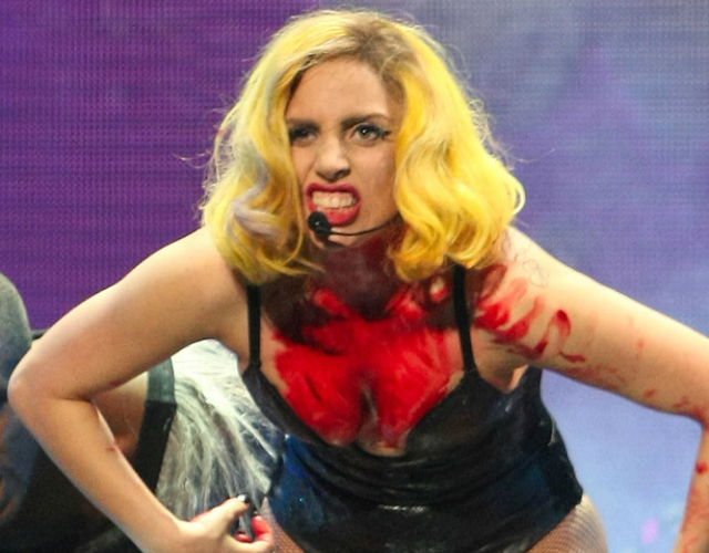 Lady Gaga estalla en Twitter contra Perez Hilton