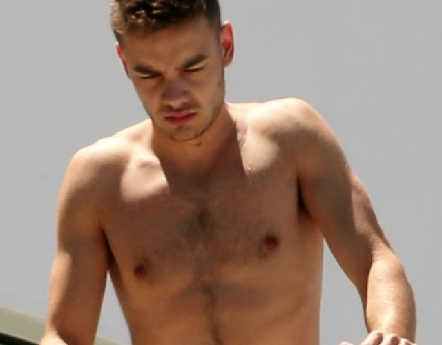 Liam Payne, de One Direction, sin camiseta en Los Angeles
