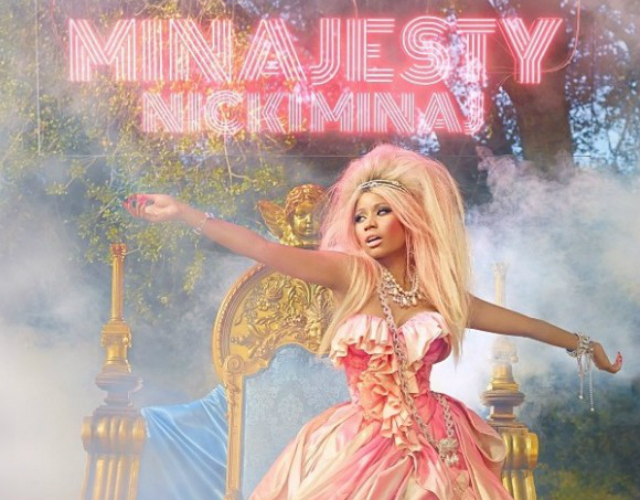 Nicki Minaj se suma a los perfumes con look monárquico en 'Minajesty'