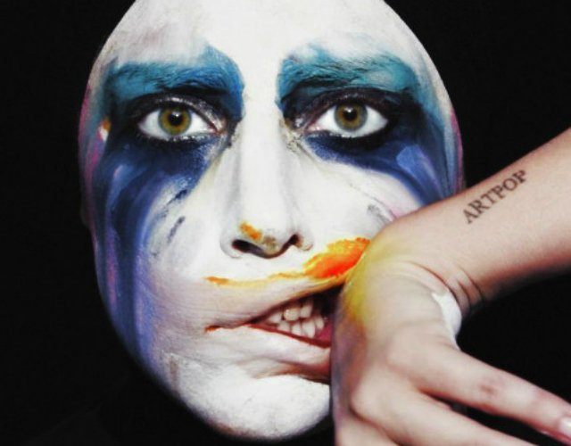 'Applause' de Lady Gaga sorprende como su mayor hit en radio desde 'Bad Romance'