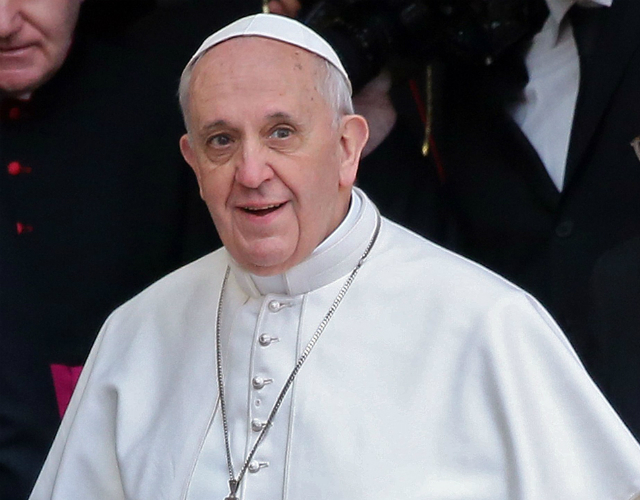 El Papa bendice a un grupo de católicos gays en Italia