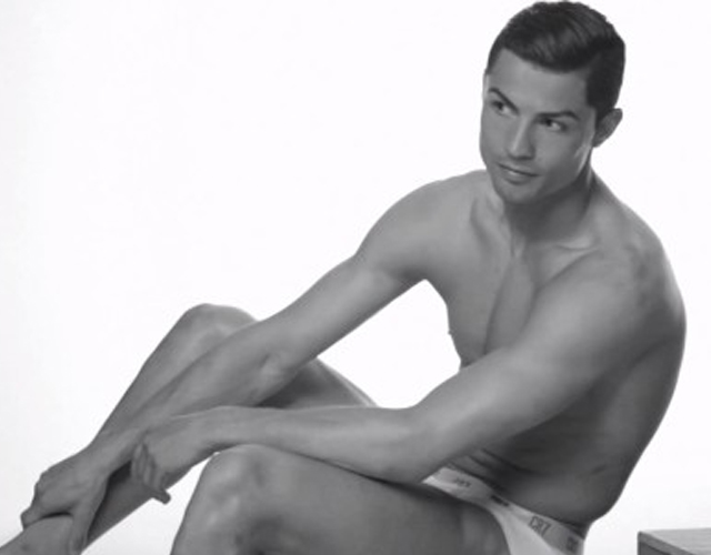 Cristiano Ronaldo desnudo en el ayuntamiento de Madrid