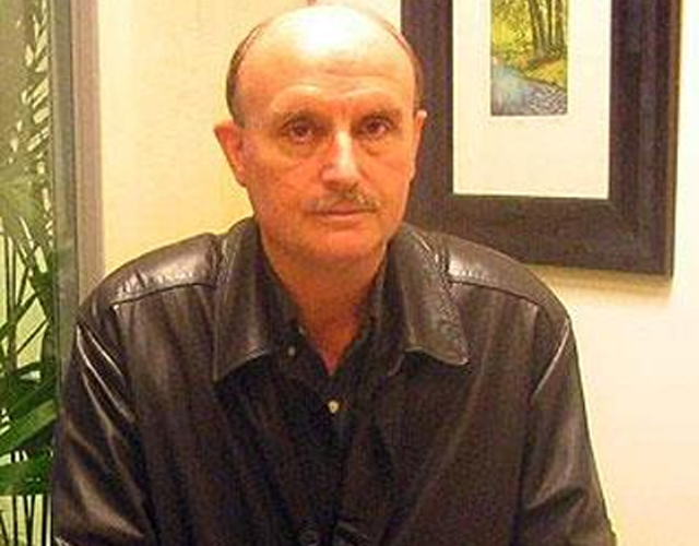 "Los homosexuales carecen de hombría y no pueden educar", dice un profesor en sus clases