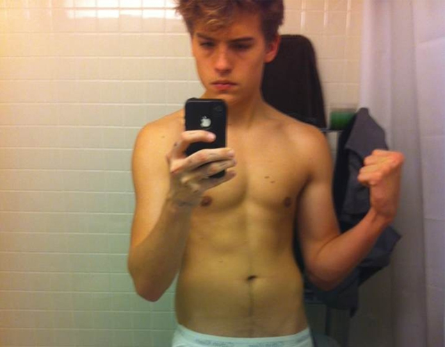 Dylan Sprouse desnudo: filtradas fotos de uno de los gemelos de 'Zack y Cody'