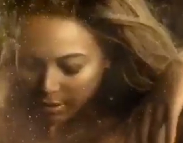 Beyoncé estrena anuncio de 'Rise', nuevo perfume