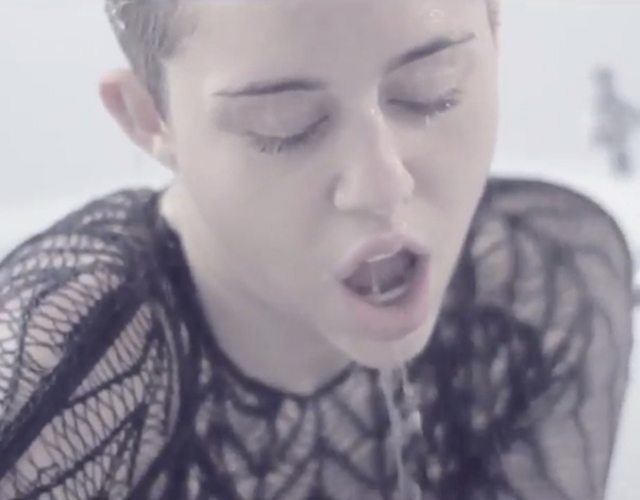 Miley Cyrus Adore you acoustic