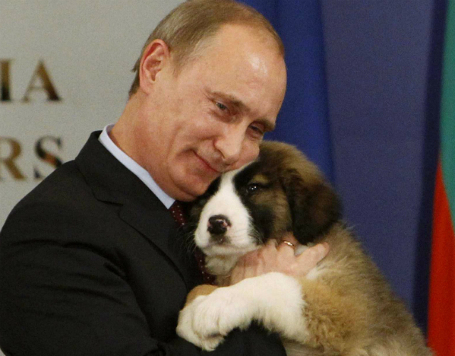 Putin asegura que los gays no tendrán problemas en Rusia mientras no se acerquen a los niños