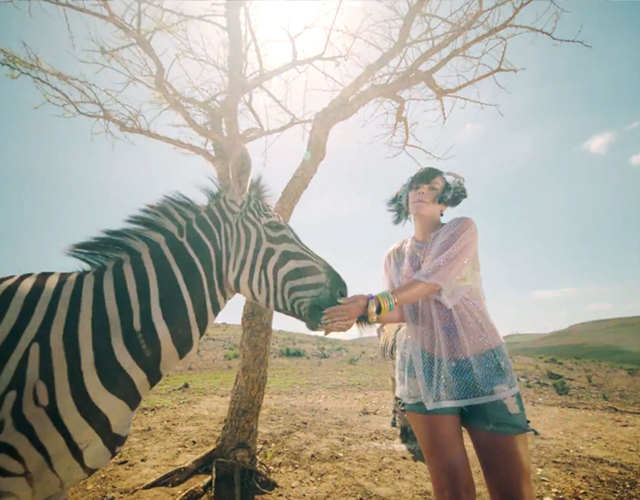 Lily Allen estrena el vídeo de 'Air Balloon'