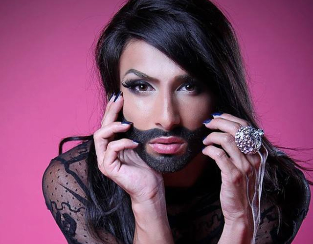 Conchita Wurst, la travesti barbuda, presenta 'Rise Like A Phoenix' para Eurovisión 2014