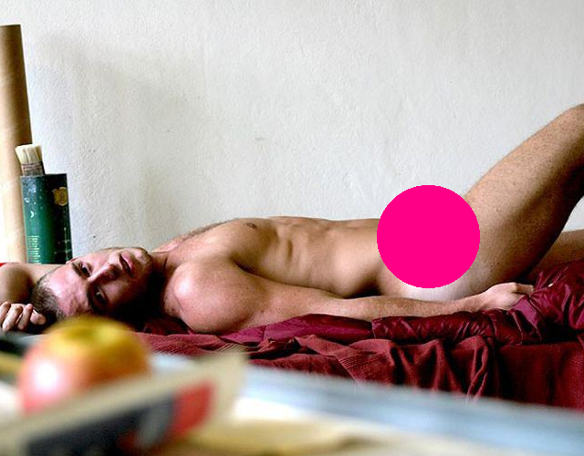Las fotos de Rodrigo Calazans desnudo, el modelo brasileño con pecas