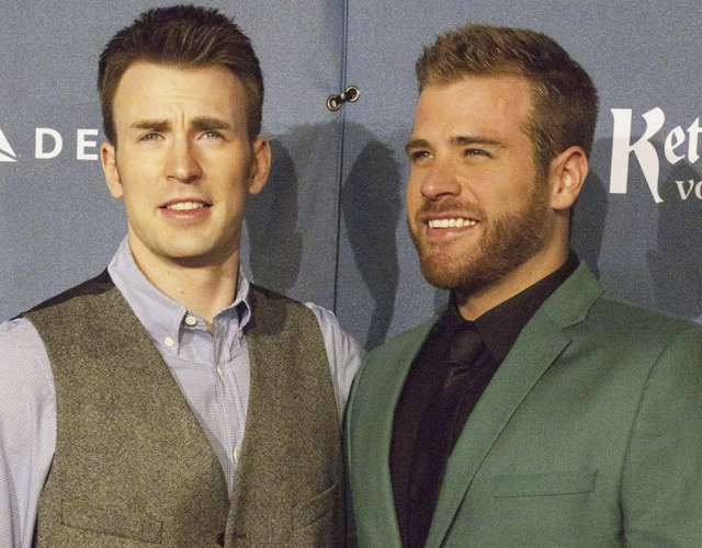 Chris Evans y su hermano Scott, juntos en televisión