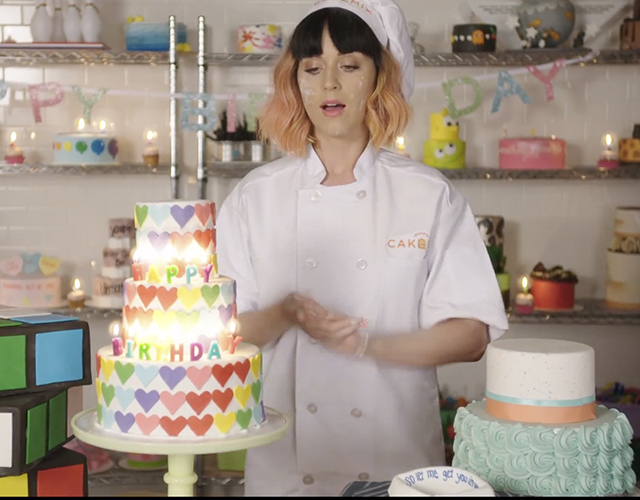 Katy Perry estrena el lyric video de 'Birthday'