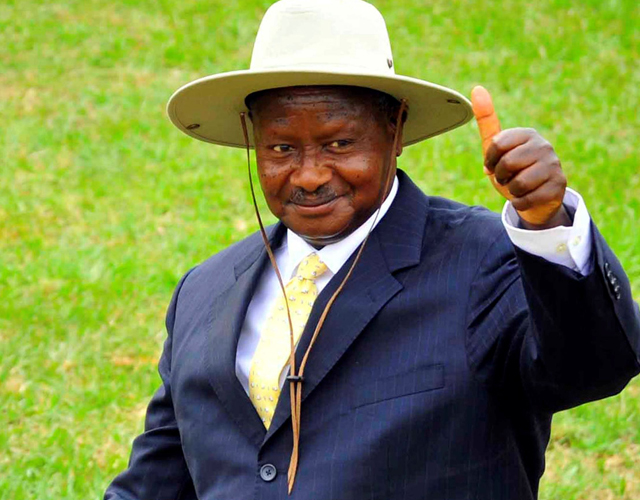El presidente de Uganda: "Mi país no necesita sexo oral ni dinero de caridad"