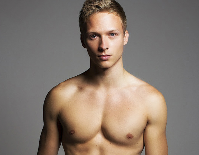 Will Tudor, desnudo en 'Juego de Tronos'