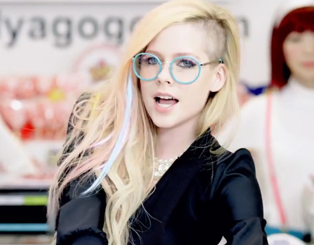 Los japoneses adoran el vídeo de 'Hello Kitty' de Avril Lavigne