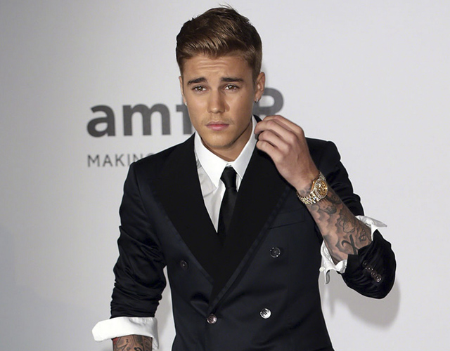 Justin Bieber donar medio millón de dólares a la lucha contra el SIDA