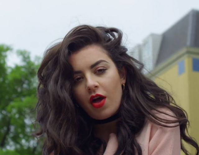 Charli XCX estrena el vídeo de 'Boom Clap'