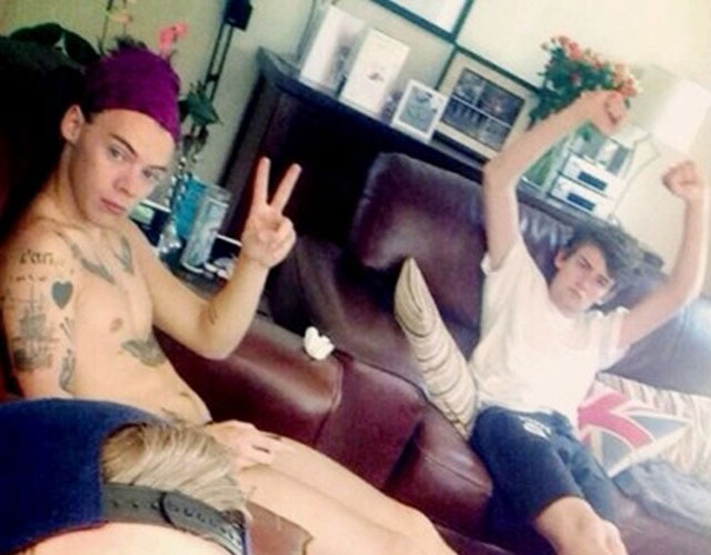 Harry Styles, ¿desnudo con su primo en Instagram?