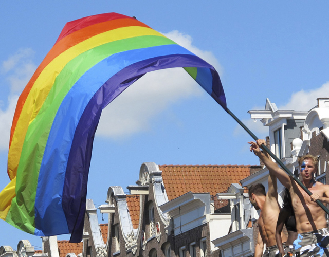 El falso pueblo "solo para gays" de Holanda