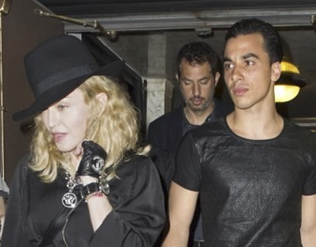 Madonna acude al musical de Tupac con Timor Steffens
