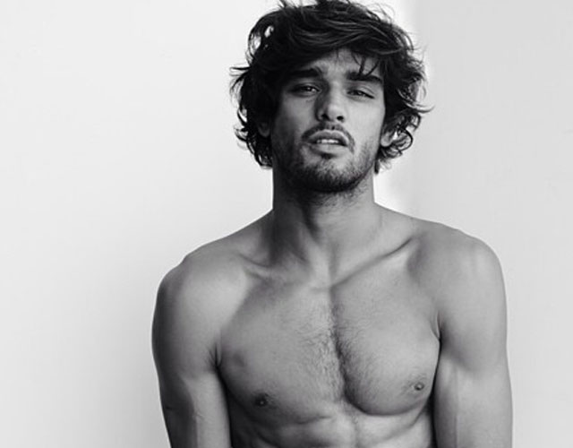 Marlon Teixeira, desnudo en el Instagram de Mario Testino