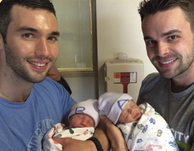 Texas deniega la paternidad de dos gemelos a sus padres gays