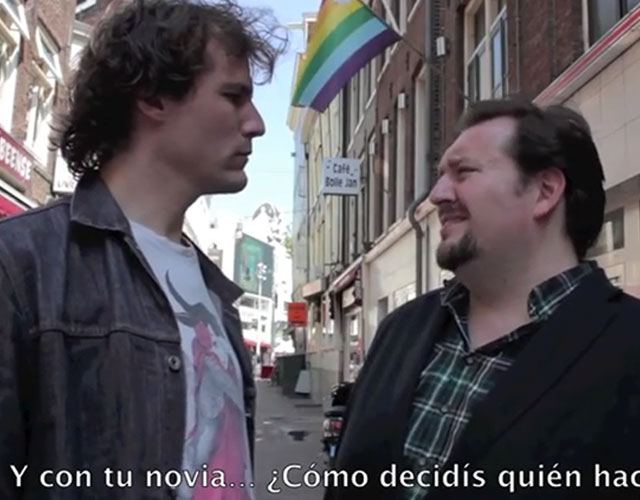 Así suenan las típicas preguntas a los gays en plan hetero