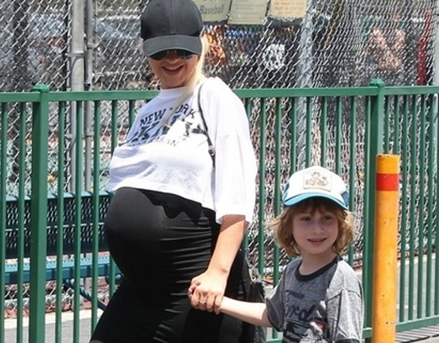 El misterio de la tripa menguante de Christina Aguilera