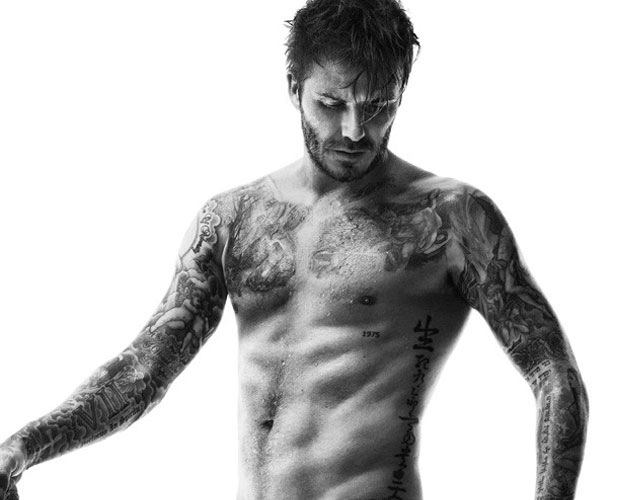 David Beckham marcando paquete para H&M en sus nuevas fotos