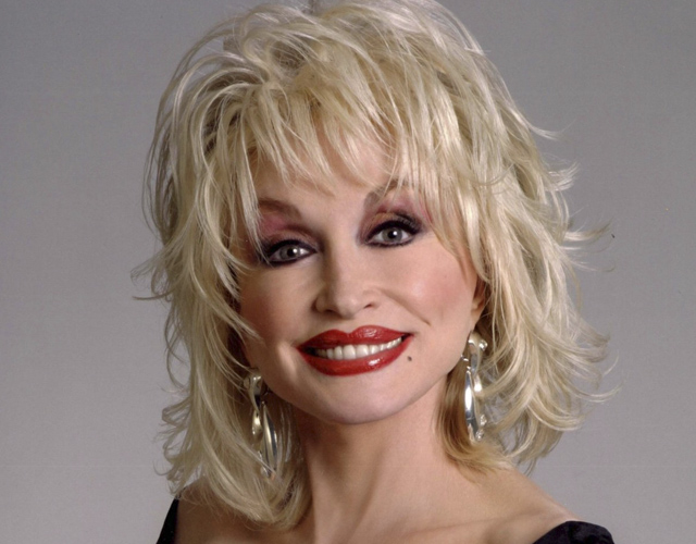 Dolly Parton promete un disco dance para sus fans gays