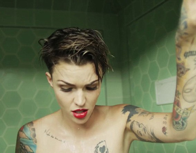 Ruby Rose, modelo que se transforma en hombre en 'Break Free'