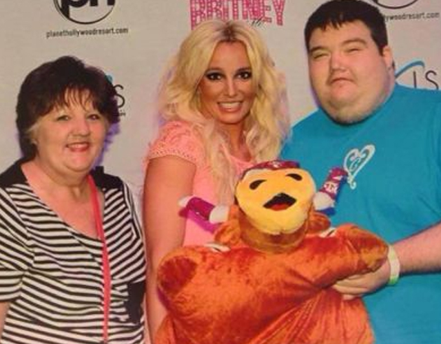Britney Spears paga el viaje a Las Vegas a Cory, su fan enfermo