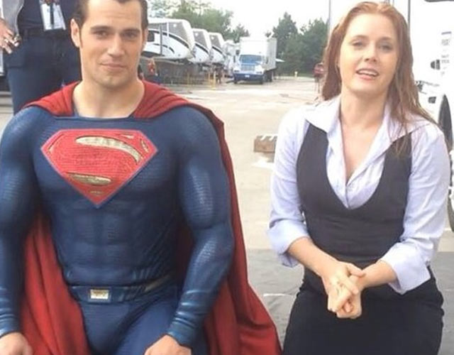 El paquete de Henry Cavill como Superman durante su ice bucket challenge