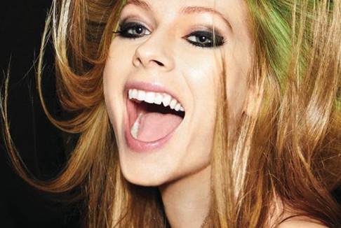 Jennifer Lopez y Avril Lavigne desnudas en el nuevo #celebgate