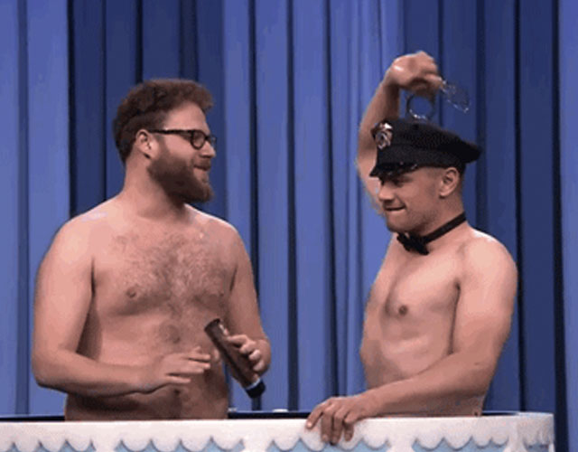 Seth Rogen y James Franco, desnudos en el cumpleaños de Jimmy Fallon
