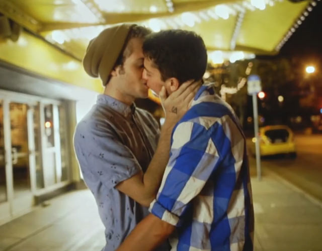 Besos gays en el nuevo vídeo de Clean Bandit y Jess Glynne, 'Real Love'