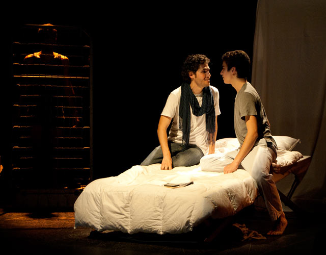 Teatro gay: 'Luz Frágil', la historia de un romance lleno de sombras