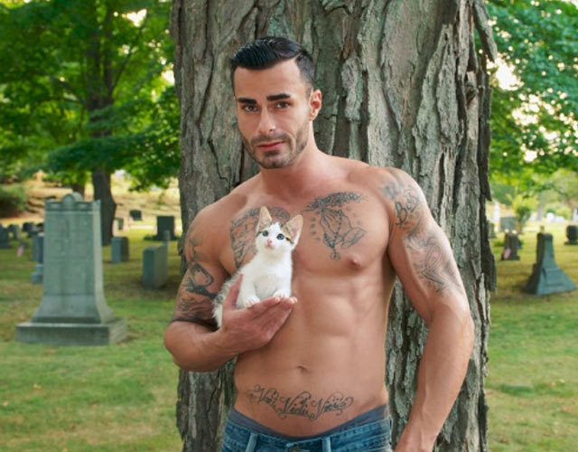 Calendario tíos desnudos gatos 2015