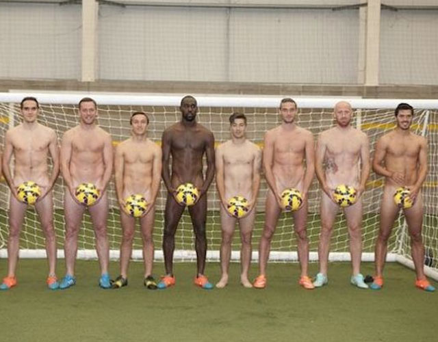 Futbolistas desnudos del West Ham para concienciar sobre el cáncer de próstata