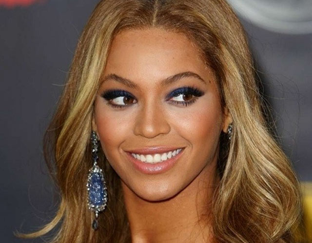 Beyoncé, artista más comentada en Facebook en 2014