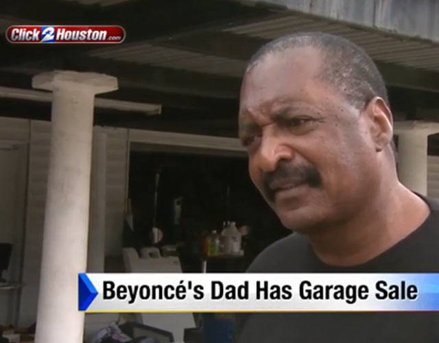 El padre de Beyoncé vende su merchandising en un mercadillo en su garaje