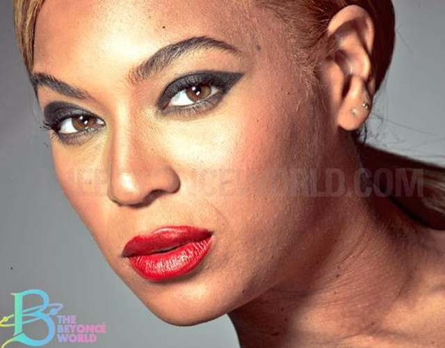 Las fotos de Beyoncé si Photoshop para L'Oreal.