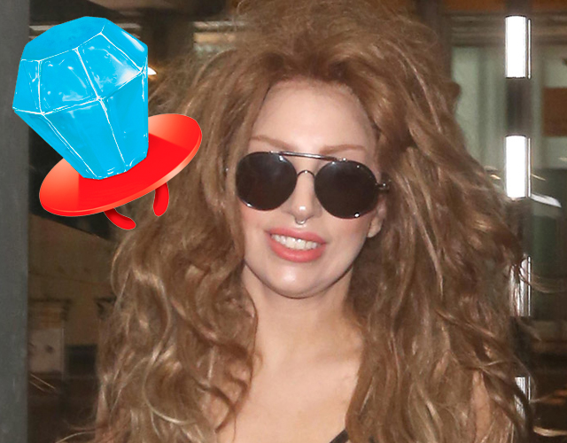 Lady Gaga confiesa que Taylor Kinney le propuso matrimonio con un Ring Pop