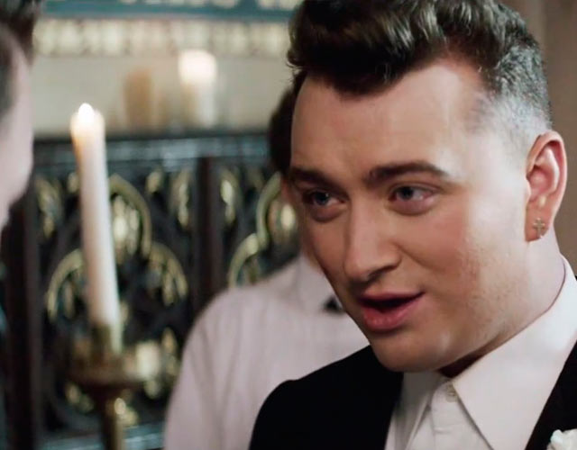 Sam Smith defiende el matrimonio igualitario en el vídeo de 'Lay Me Down'